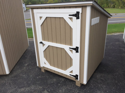 4 X 4 X 5' High T-1-11 Townhouse